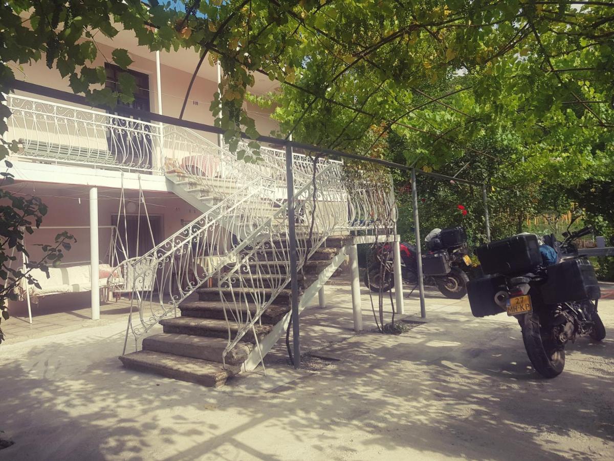 Guest House Adigeni Exterior foto